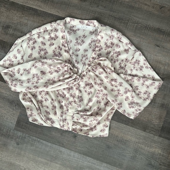 Astr The Label Floral Blouse size Small - Picture 8 of 9
